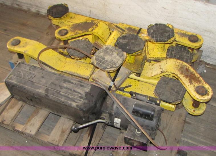 image for item 3099 Champion 39000 two post car lift