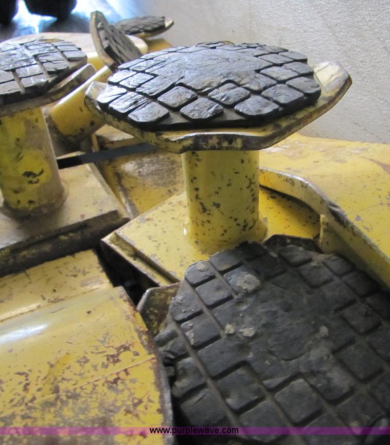 image for item 3099 Champion 39000 two post car lift