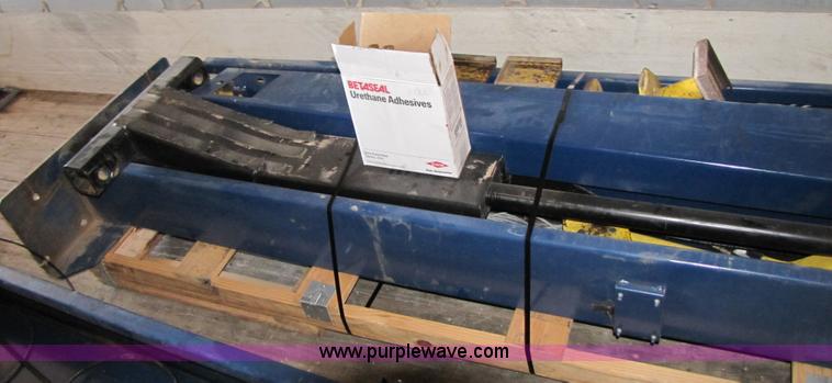 image for item 3100 Champion 39000 two post car lift