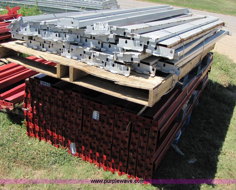 image for item 3104 Assorted pallet rack cross beams