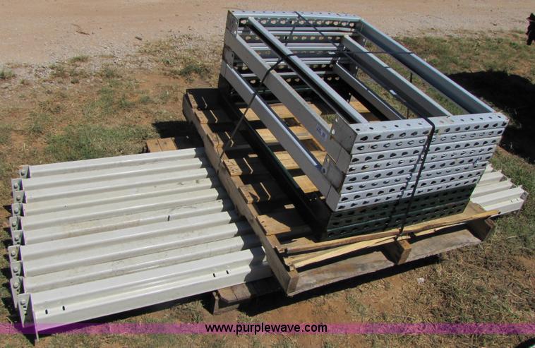 image for item 3106 (6) 40" x 28 1/4" pallet rack uprights