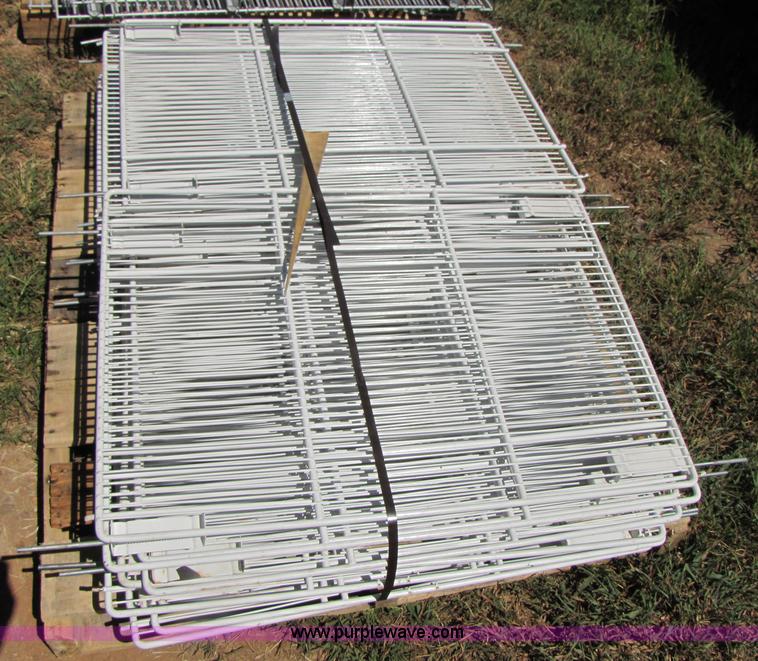 image for item 3108 *(25) 23.5" x 33" grid rack