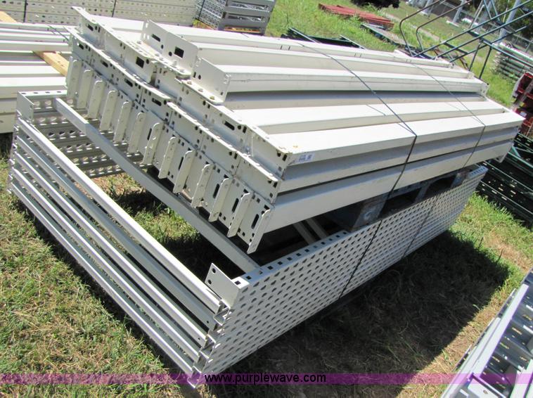 image for item 3115 (30) 93" pallet rack cross beams