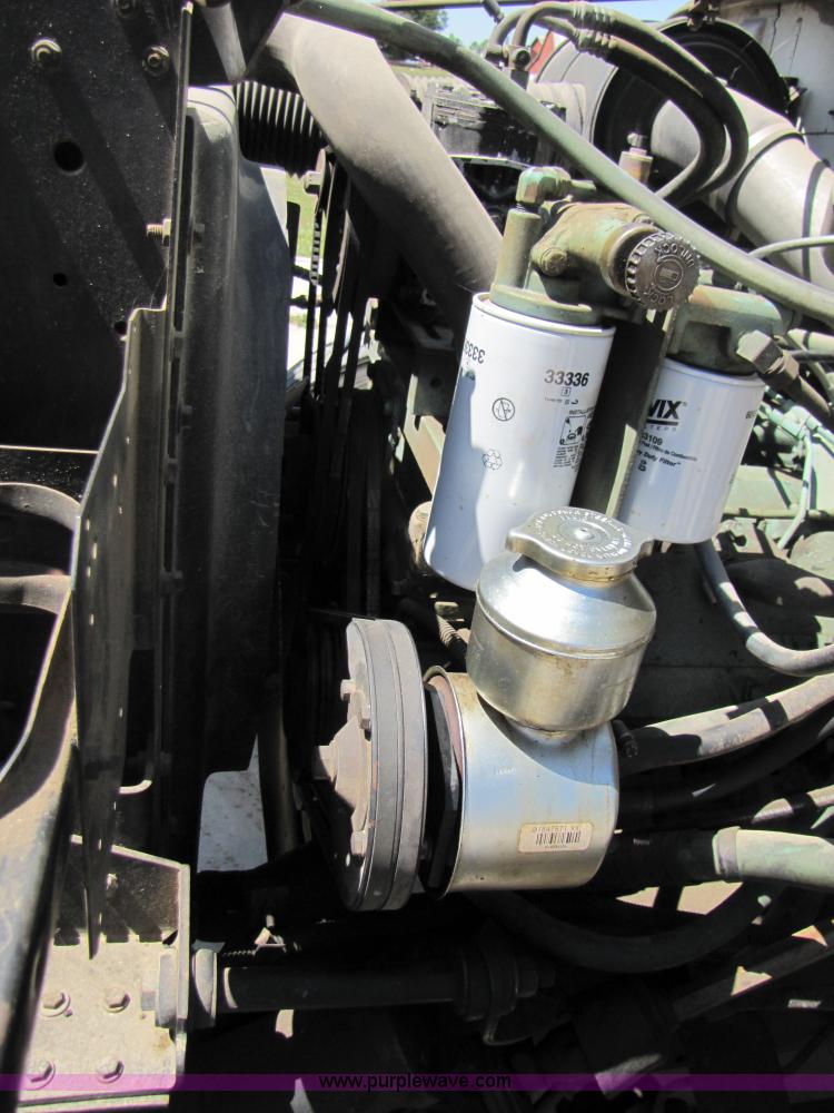 image for item 3121 1986 International Series 1754 box truck