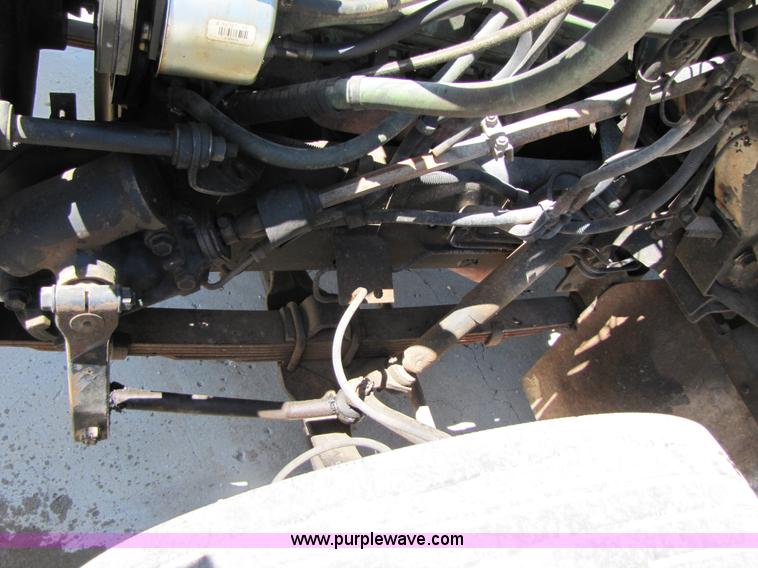 image for item 3121 1986 International Series 1754 box truck