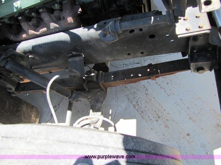 image for item 3121 1986 International Series 1754 box truck