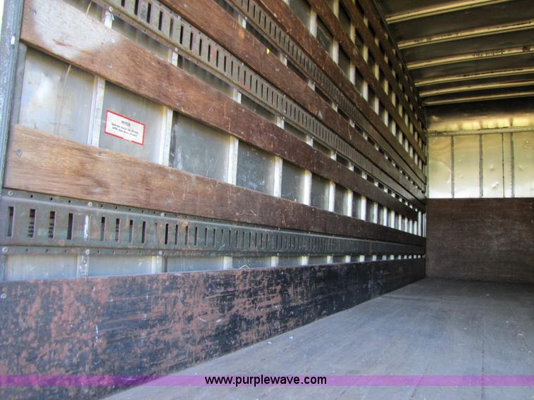 image for item 3121 1986 International Series 1754 box truck