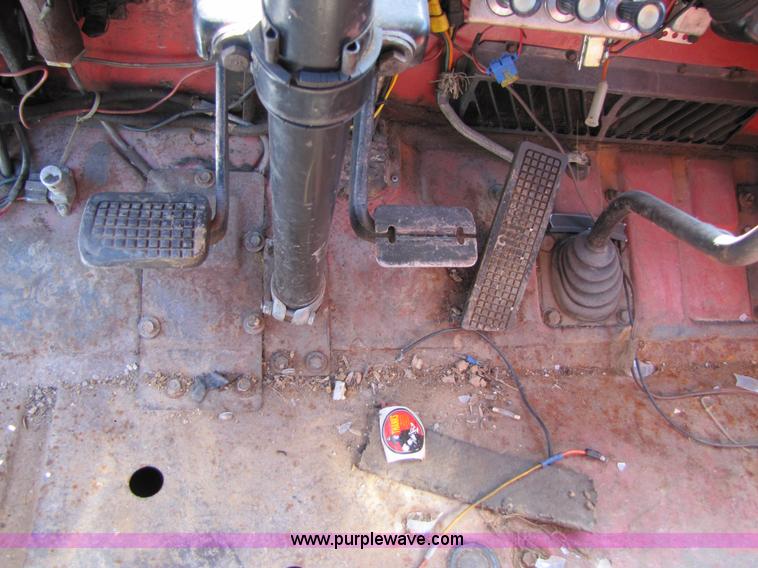 image for item 3122 1967 Ford 750 fire truck