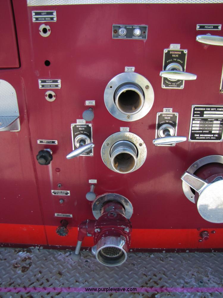 image for item 3122 1967 Ford 750 fire truck