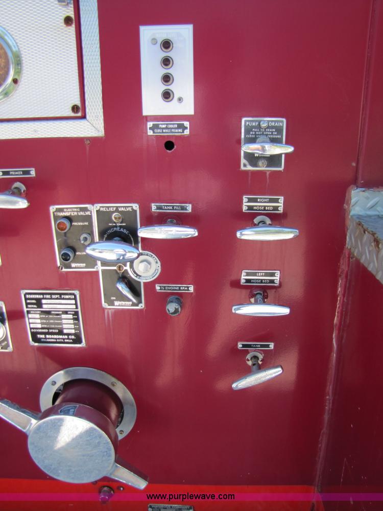 image for item 3122 1967 Ford 750 fire truck