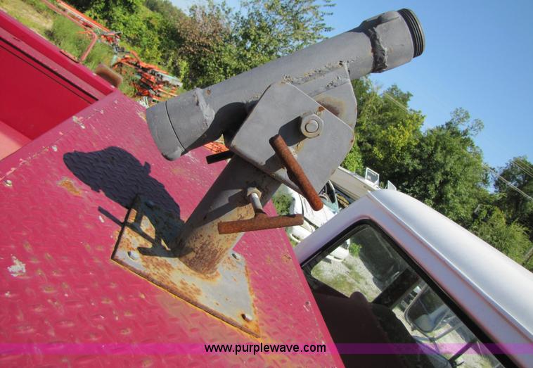 image for item 3122 1967 Ford 750 fire truck