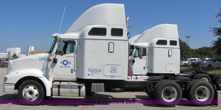 image for item 3137 2005 International 9400i SBA 6x4 semi truck