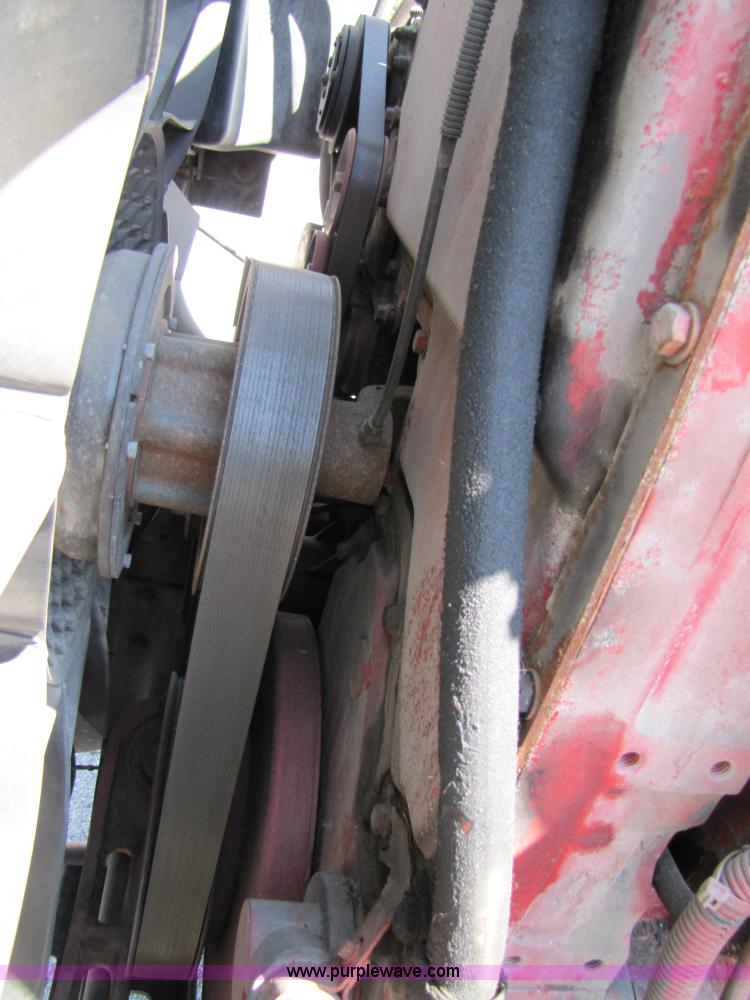 image for item 3137 2005 International 9400i SBA 6x4 semi truck