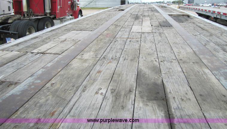 image for item 3505 1997 Wilson 48' flatbed trailer