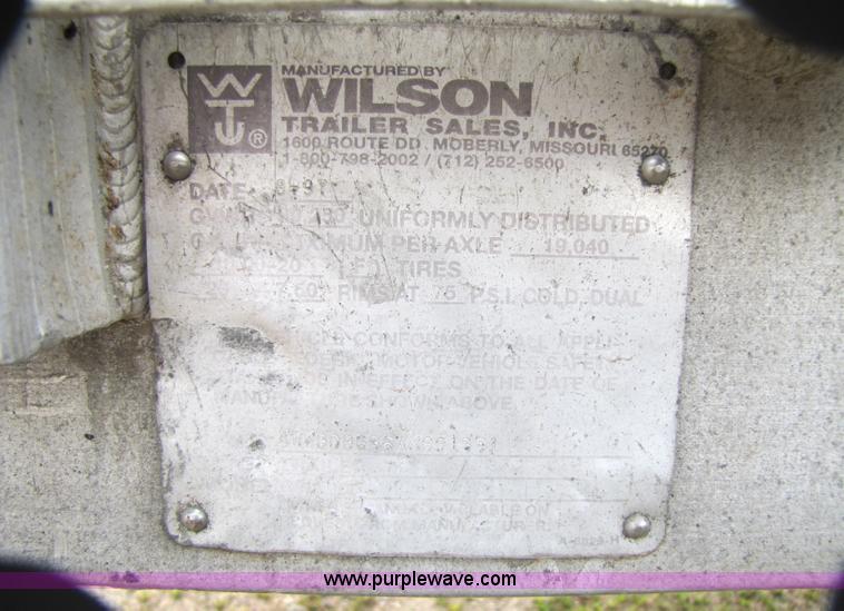 image for item 3507 1998 Wilson 48' flatbed trailer