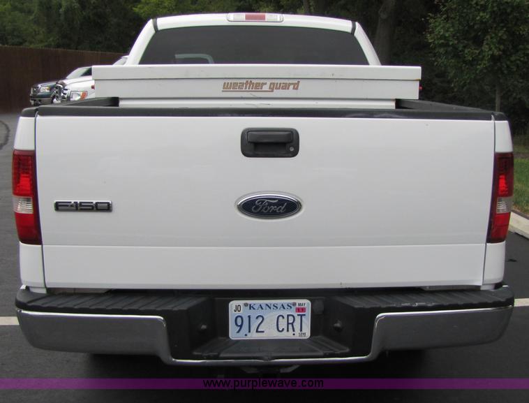 image for item 3511 2005 Ford F150 extended cab pickup truck