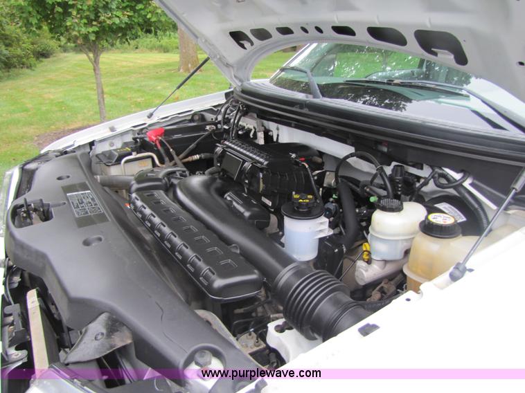 image for item 3511 2005 Ford F150 extended cab pickup truck