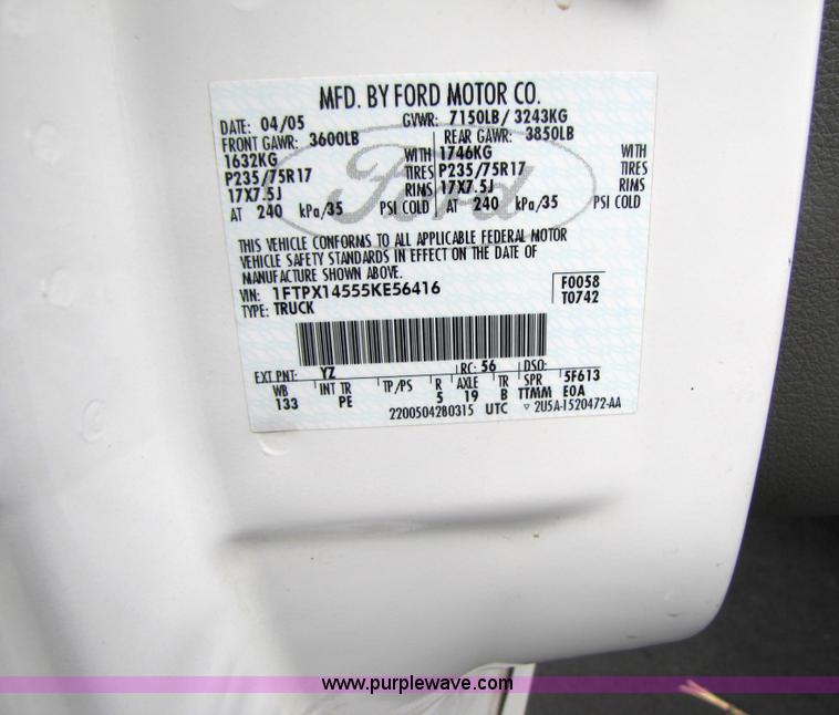 image for item 3511 2005 Ford F150 extended cab pickup truck