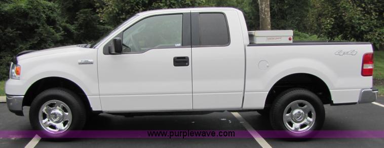 image for item 3512 2005 Ford F150 extended cab pickup truck