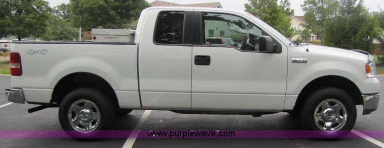 image for item 3512 2005 Ford F150 extended cab pickup truck