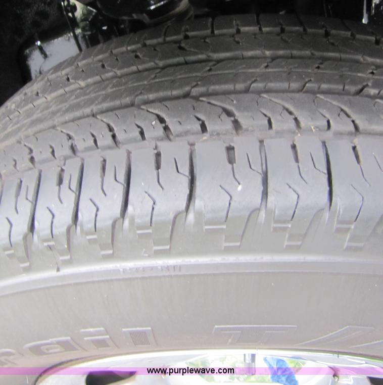 image for item 3512 2005 Ford F150 extended cab pickup truck