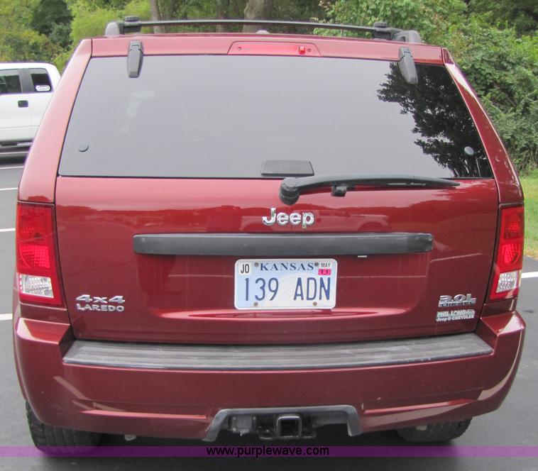 image for item 3513 2008 Jeep Grand Cherokee Laredo