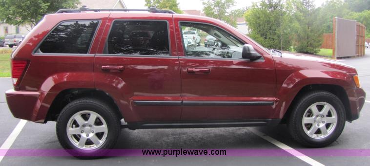 image for item 3513 2008 Jeep Grand Cherokee Laredo