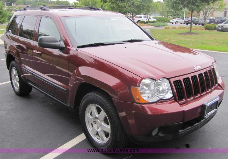 image for item 3513 2008 Jeep Grand Cherokee Laredo