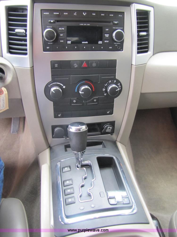 image for item 3513 2008 Jeep Grand Cherokee Laredo