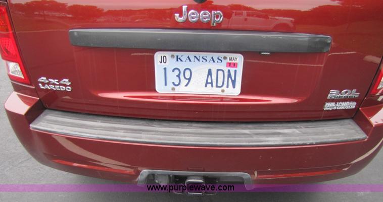 image for item 3513 2008 Jeep Grand Cherokee Laredo