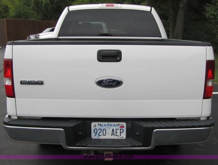 image for item 3514 2004 Ford F150 extended cab pickup truck