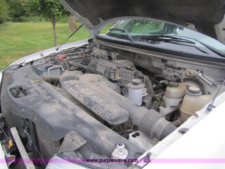 image for item 3514 2004 Ford F150 extended cab pickup truck