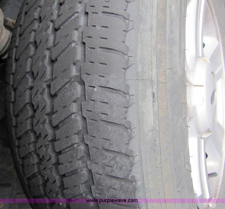 image for item 3514 2004 Ford F150 extended cab pickup truck