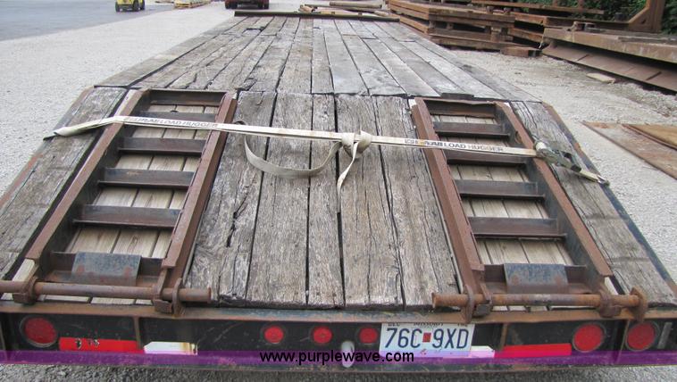 image for item 3515 1997 Trail King TK20 trailer