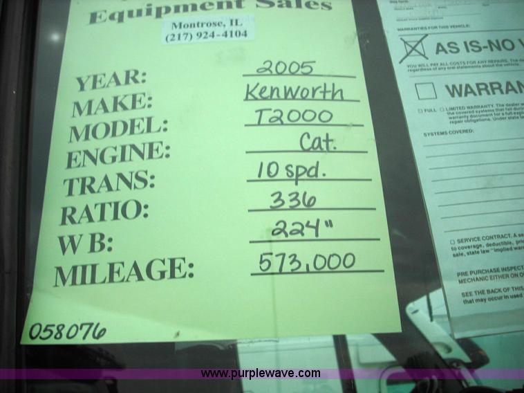 image for item 3623 2005 Kenworth T2000 semi truck