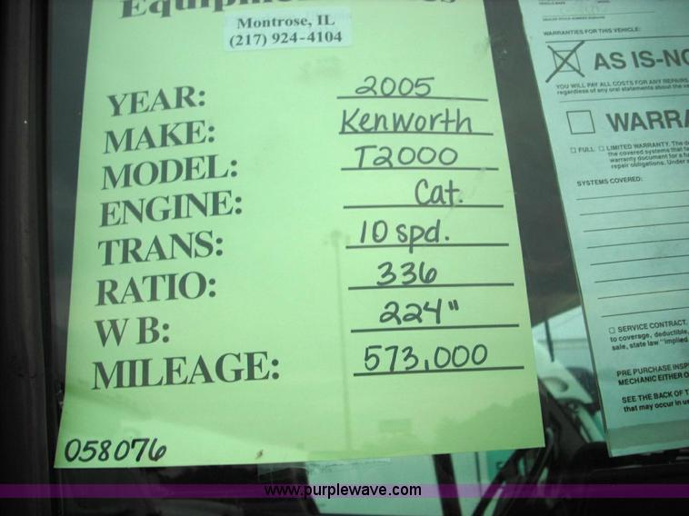 image for item 3623 2005 Kenworth T2000 semi truck