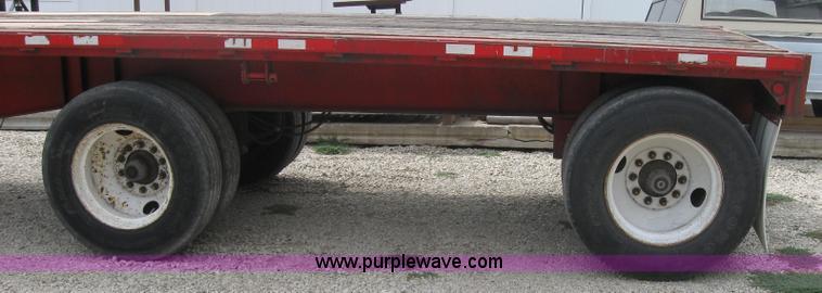 image for item 5562 1987 Lufkin FL-75 45' flatbed trailer