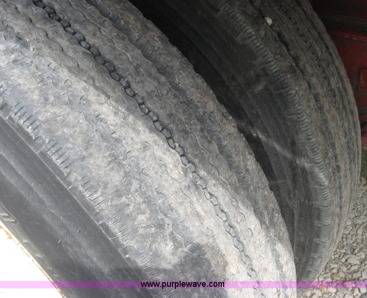 image for item 5562 1987 Lufkin FL-75 45' flatbed trailer