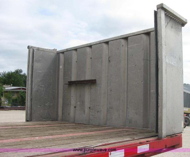 image for item 5562 1987 Lufkin FL-75 45' flatbed trailer