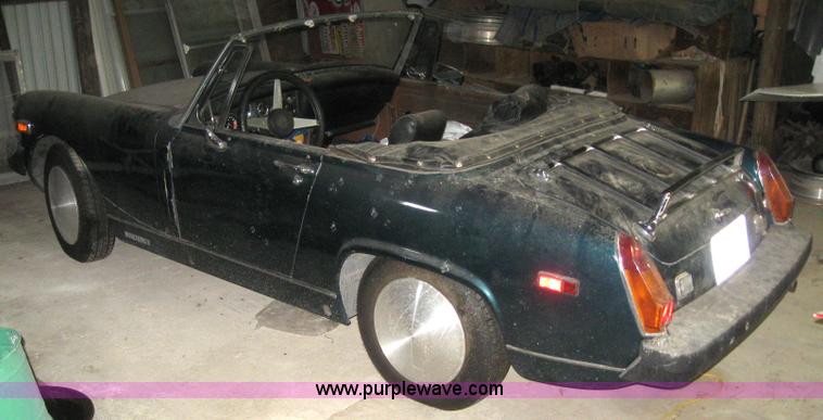 image for item 6167 1977 MG Midget convertible