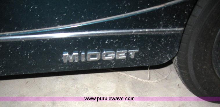 image for item 6167 1977 MG Midget convertible