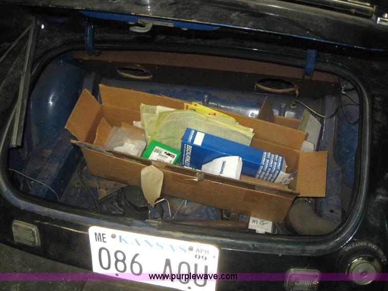 image for item 6167 1977 MG Midget convertible