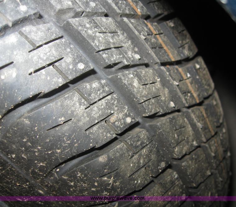 image for item 6167 1977 MG Midget convertible