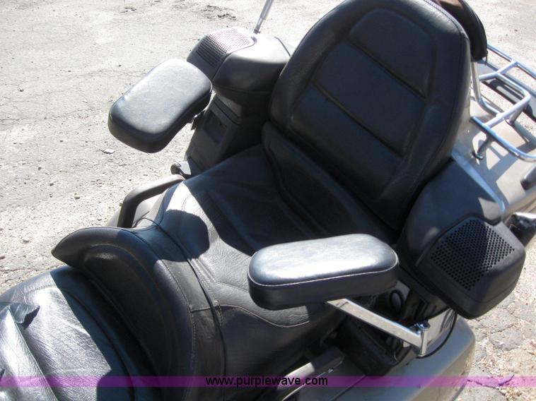 image for item 6168 1988 Honda GL1500A Goldwing motorcycle