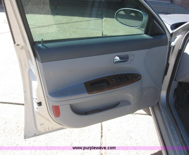 image for item 6177 2006 Buick Lacrosse