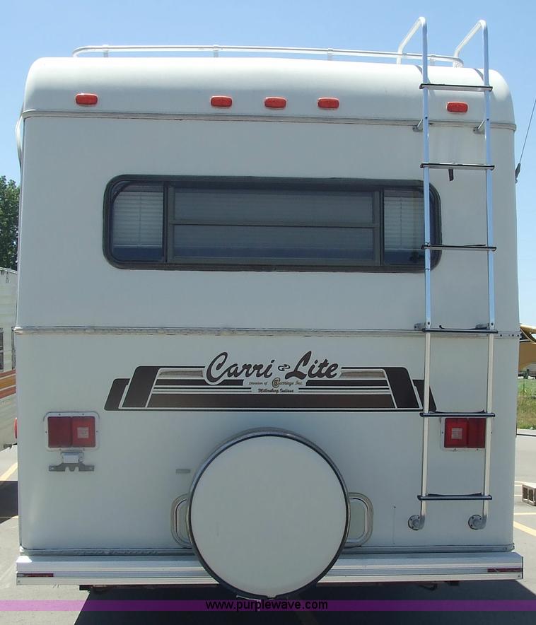 image for item 7118 1992 Carriage Carrie Lite fifth wheel camper
