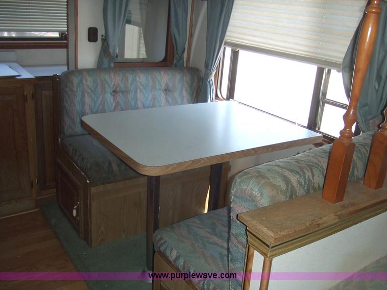 image for item 7118 1992 Carriage Carrie Lite fifth wheel camper