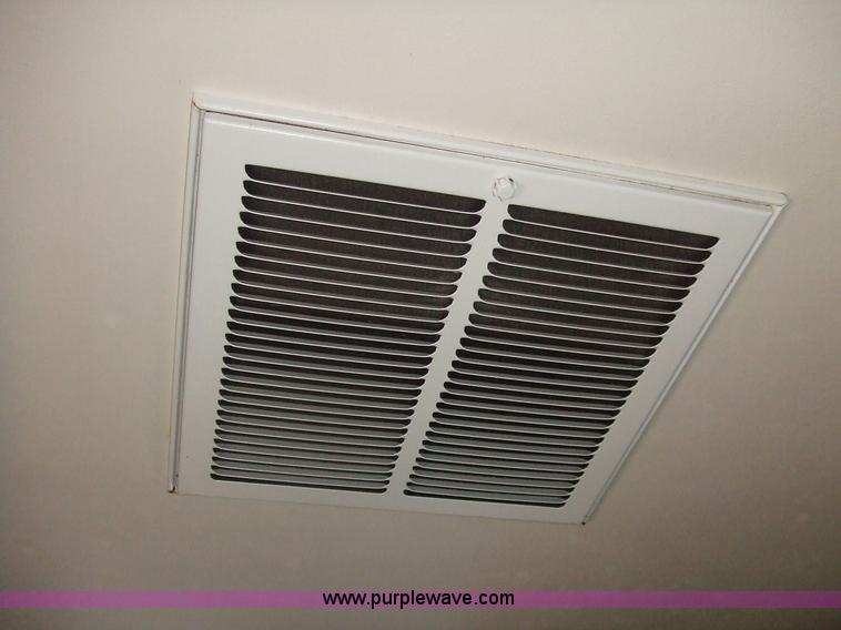 image for item 7118 1992 Carriage Carrie Lite fifth wheel camper