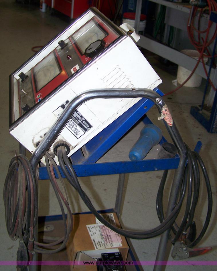 image for item 8015 Sun-Volt ampere tester