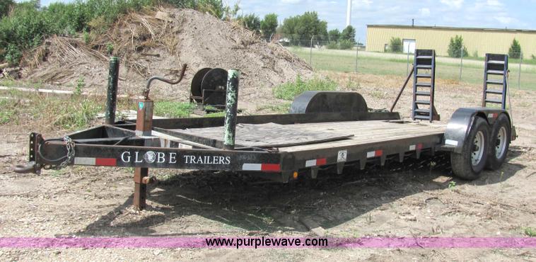 image for item 2090 2005 Globe GTPF6-24 25' trailer